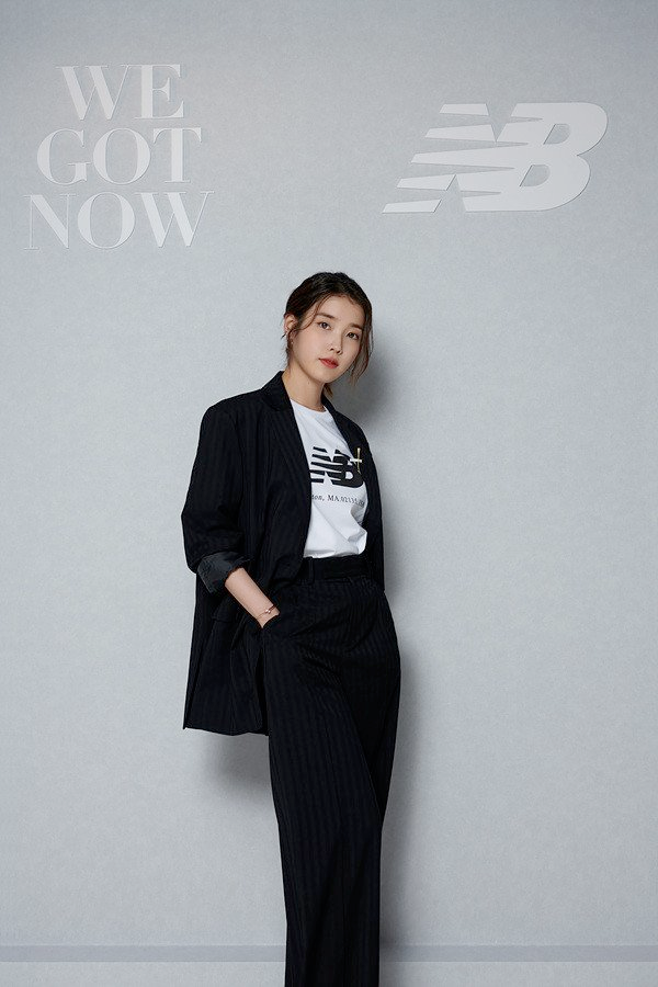 뉴발란스, 글로벌 앰버서더에 아이유 발탁