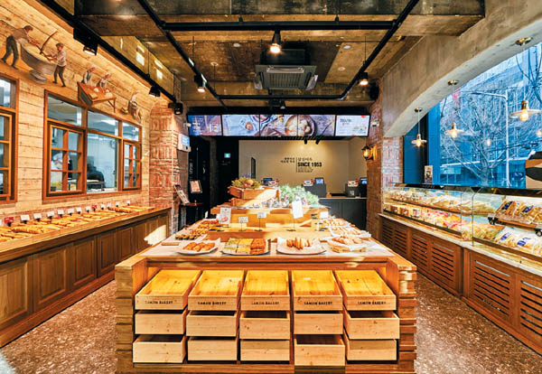 Figure.9 삼진어묵 베이커리 ⓒ삼진어묵