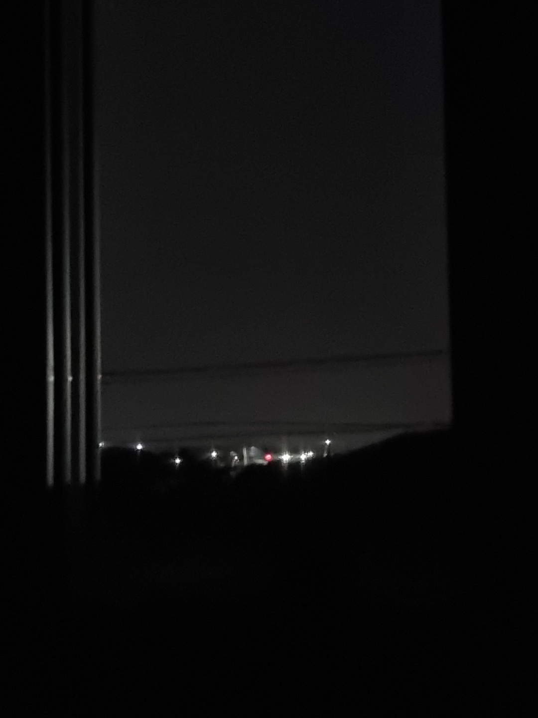 인센스를 피우며 밤의 사색을 하는 나