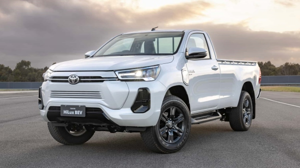 토요타 하이럭스 전기 픽업트럭 [사진: 토요타]