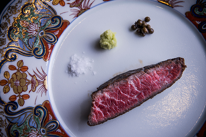 '긴자 오노데라'의 새로운 업종 캐쥬얼 프렌치 레스토랑 '마키야키 긴자 오노데라'의 매장(下)과 요리