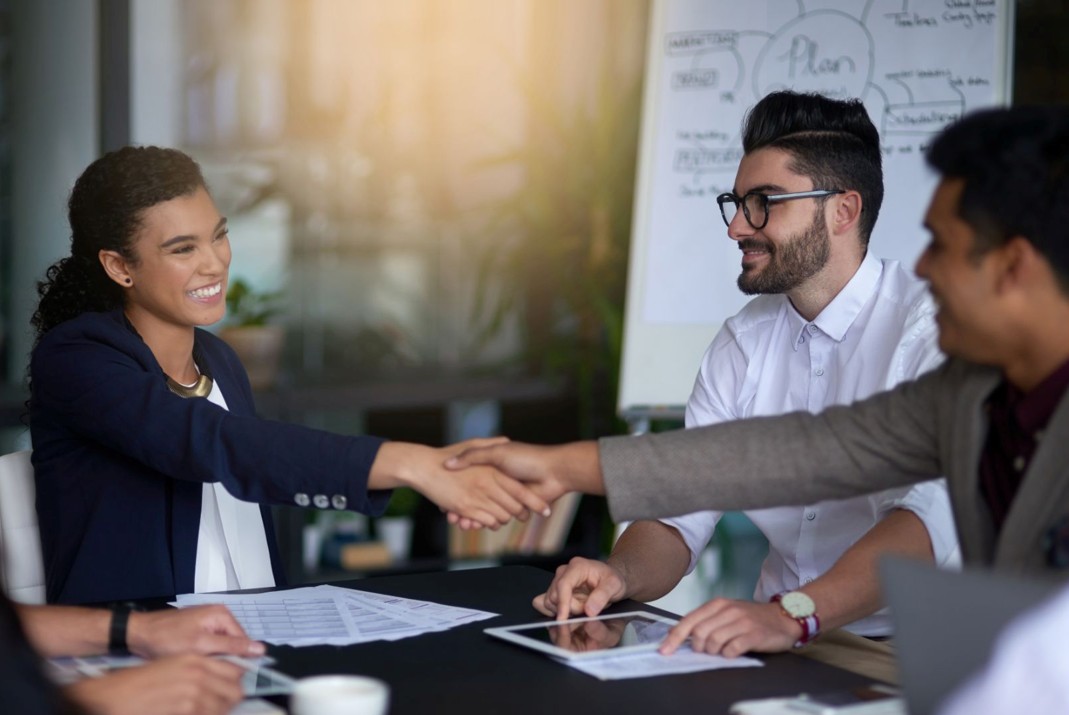 우리와 연결된 사람들과 관계를 맺는 과정이 바로 PR입니다.