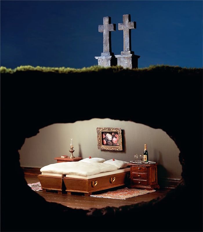 Live in a fiction baby의 썸네일 이미지