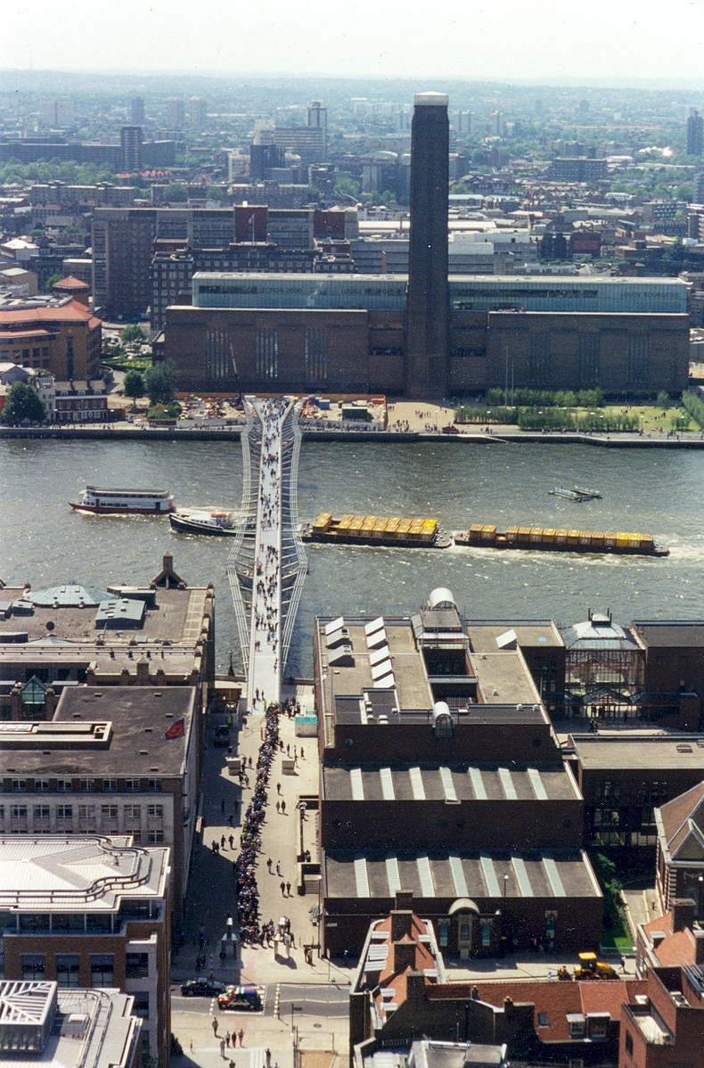 Millennium Bridge로 연결된 도심과 Tate Modern©Tate Modern