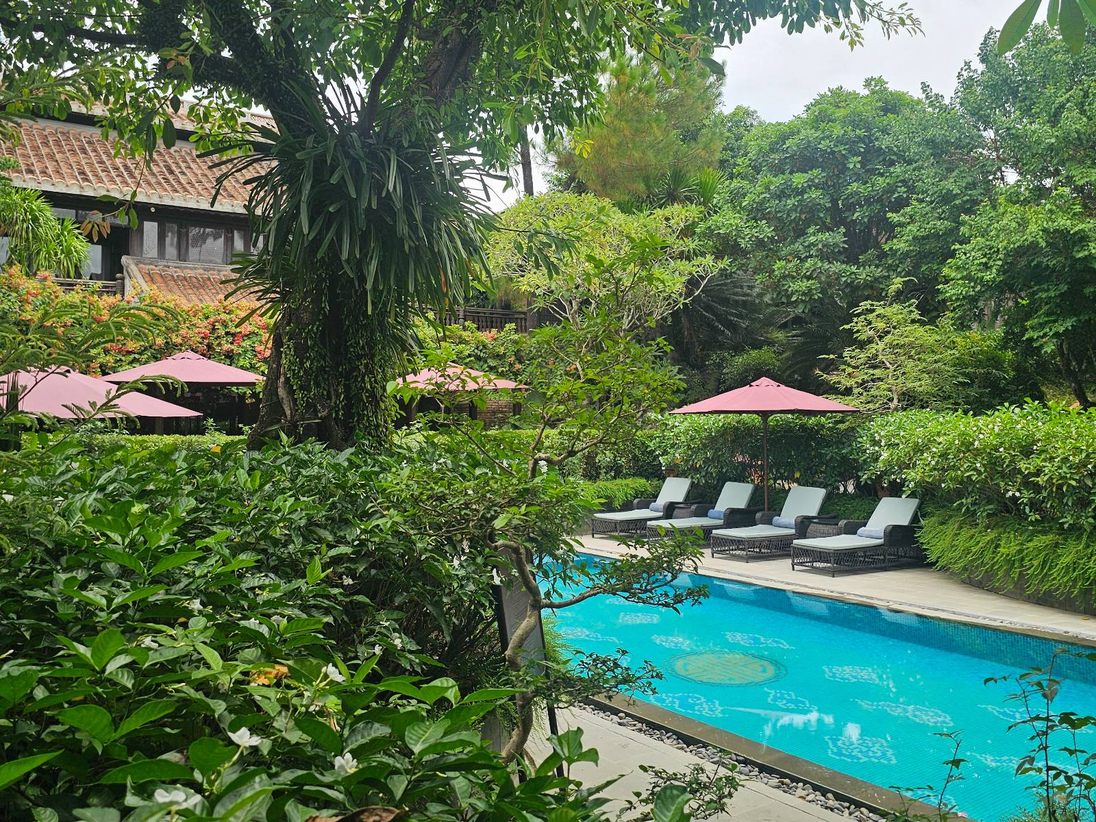 Ancient Hue Garden Houses 전경