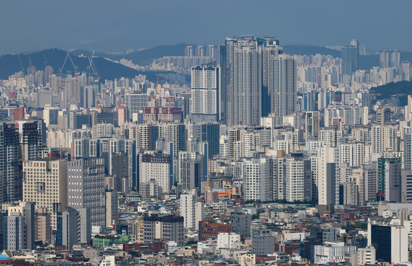 남산에서 바라본 서울 아파트. 사진=뉴시스 출처 : 월요신문(http://www.wolyo.co.kr)