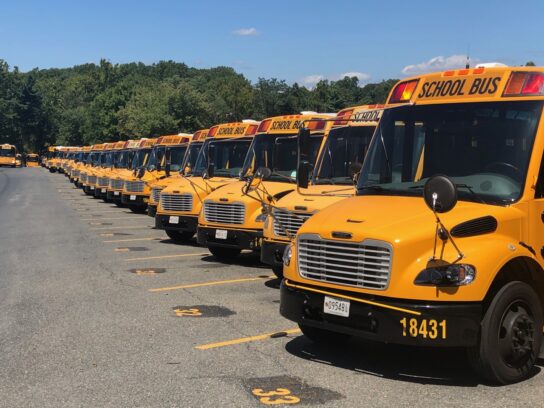 미국 1위 스쿨버스 운행 사업자 퍼스트 스튜던트 (First Student)