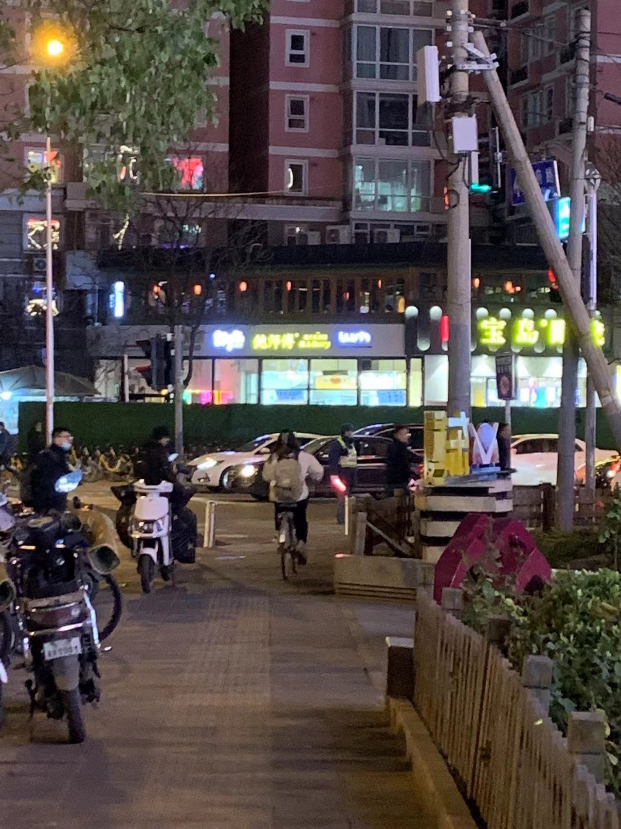 <<바쁘다 바빠 머학원생>> 2021, 한슈잉 作