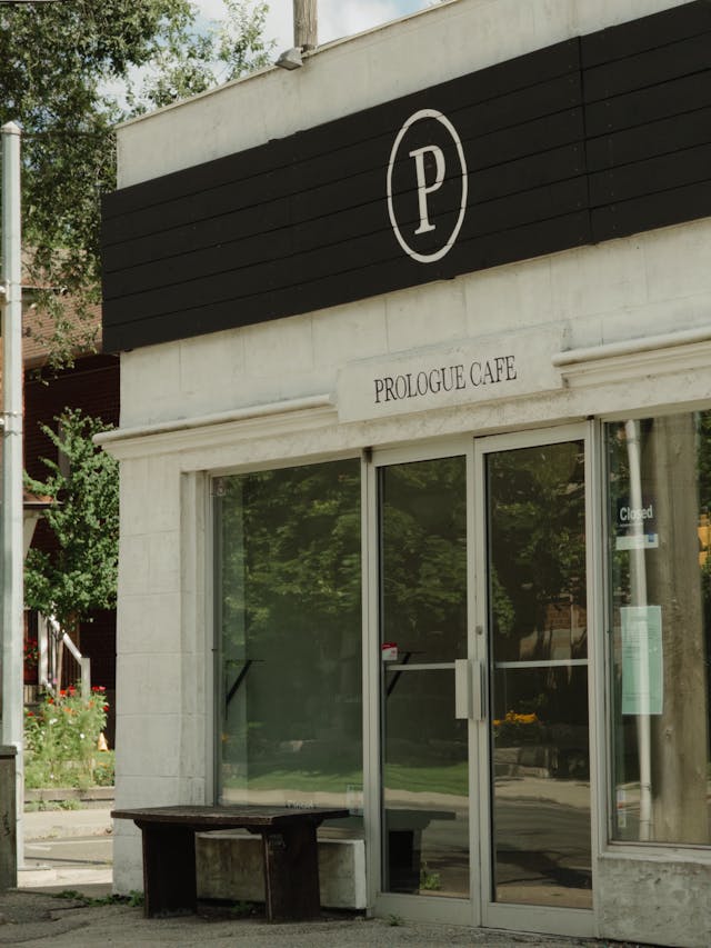 새벽에만 쓸 수 있는 글 l 사라진 시간과 가치에 대해서의 썸네일 이미지