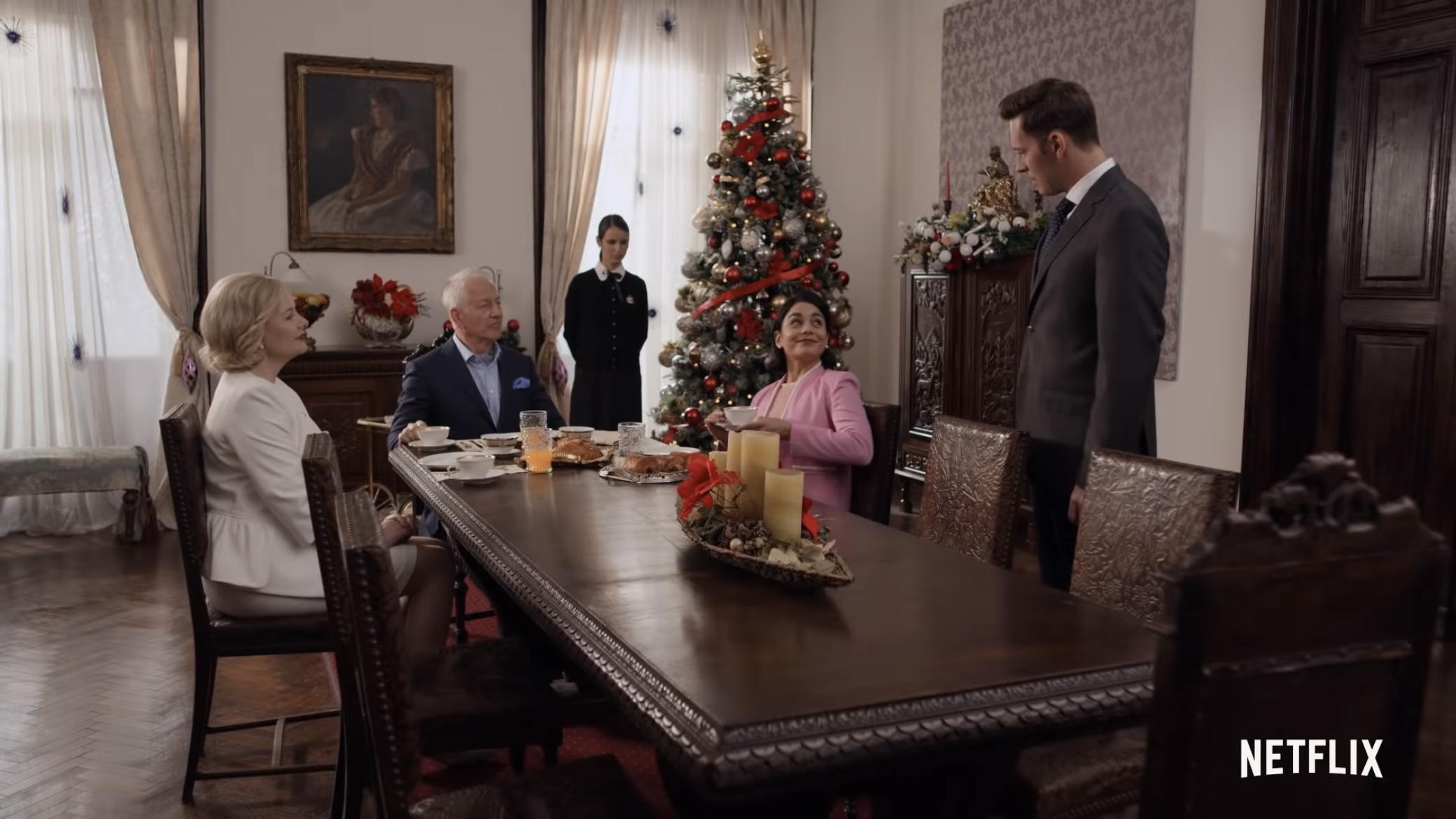 출처 : 넷플릭스 <크리스마스 스위치> 예고편