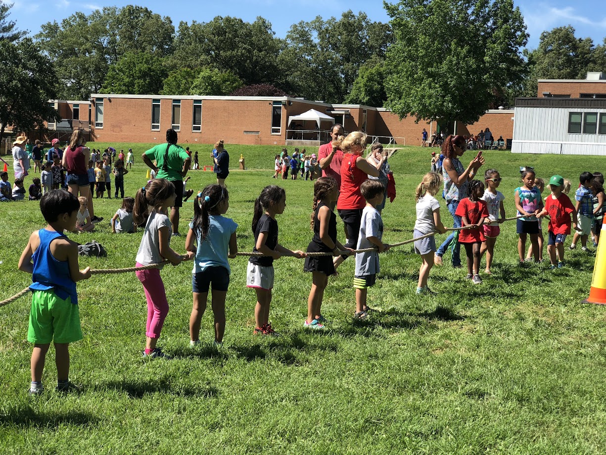 선을 넘어 친구가 된다는 것_사이에 서서의 썸네일 이미지
