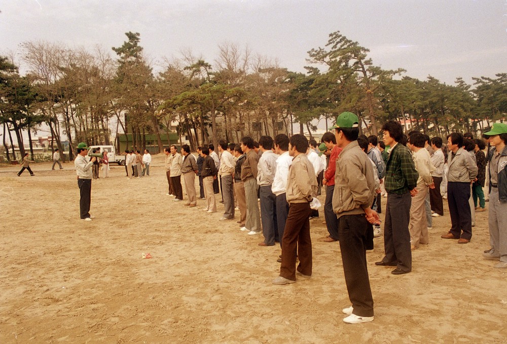 송림 가꾸기 장면 (1989)