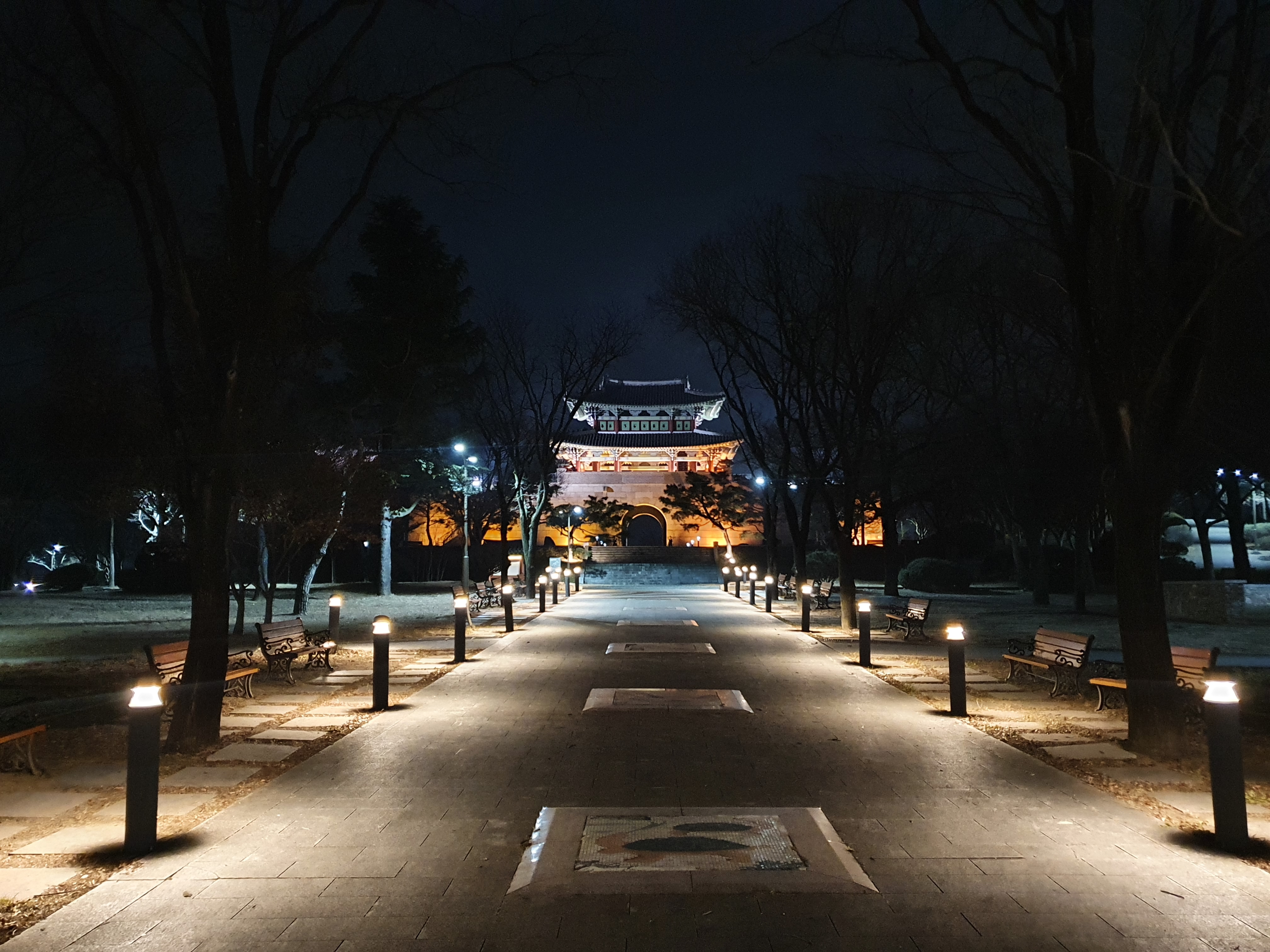 대구 동구 망우당공원의 영남제일문