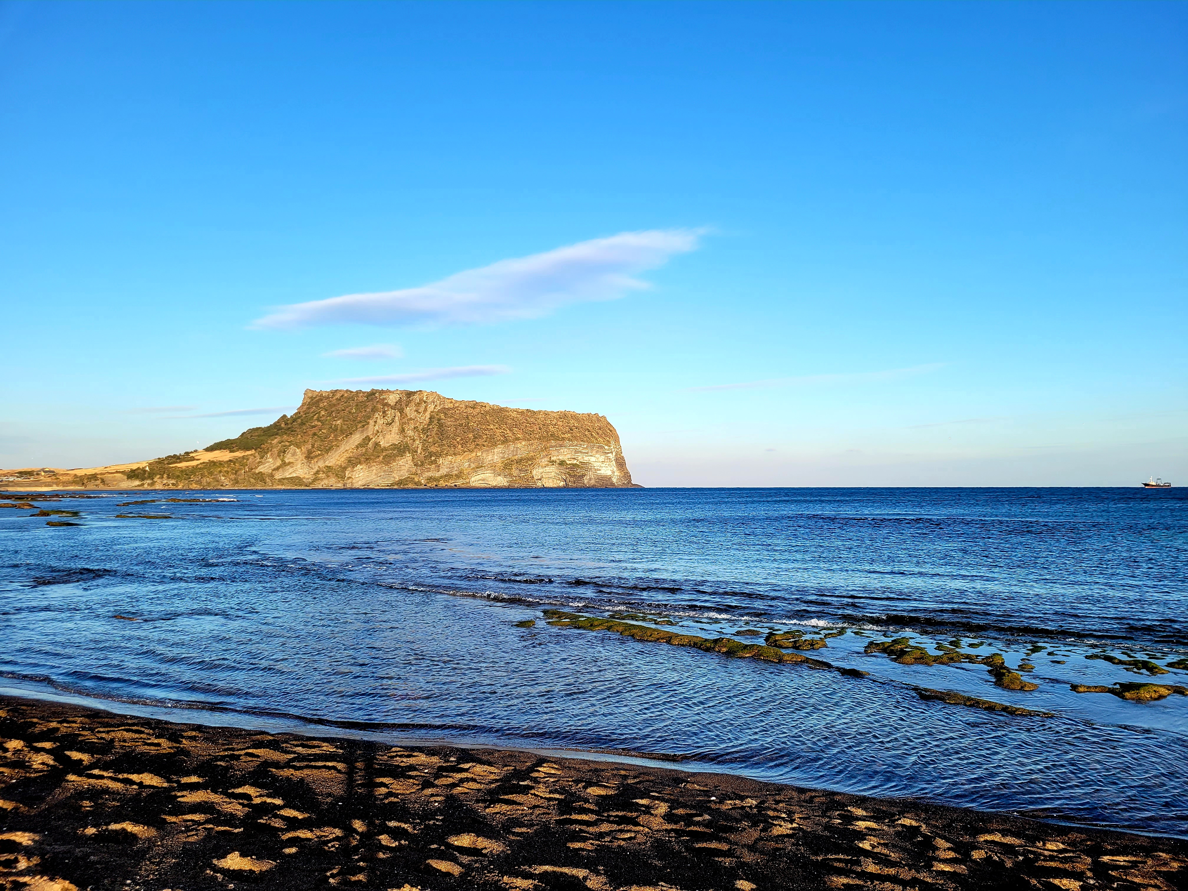 광치기 해변에서 바라본 성산일출봉