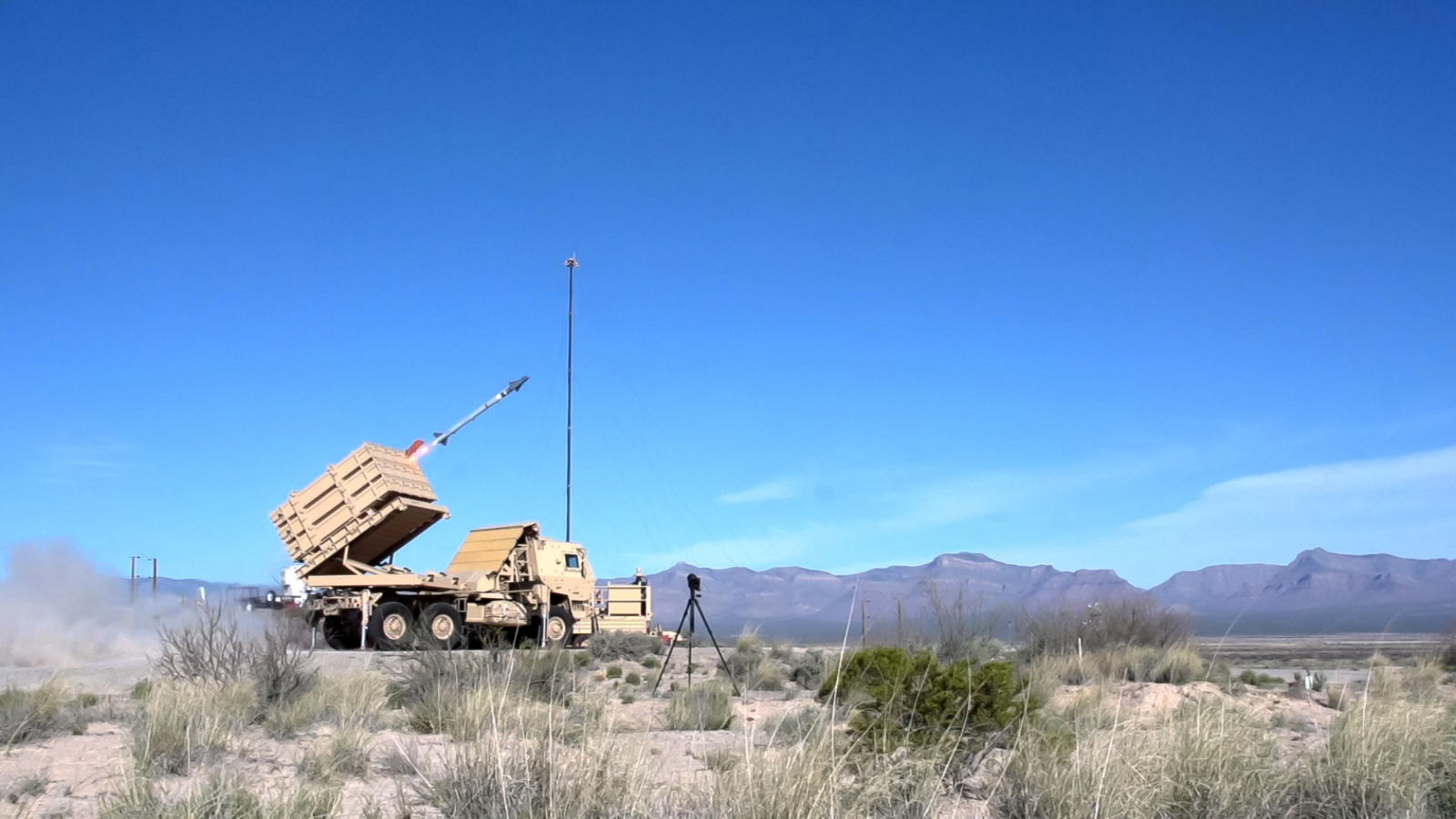 MML에서 발사되는 AIM-9X Block-II 유도탄