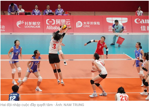 두 팀은 과감하게 경기에 임했습니다