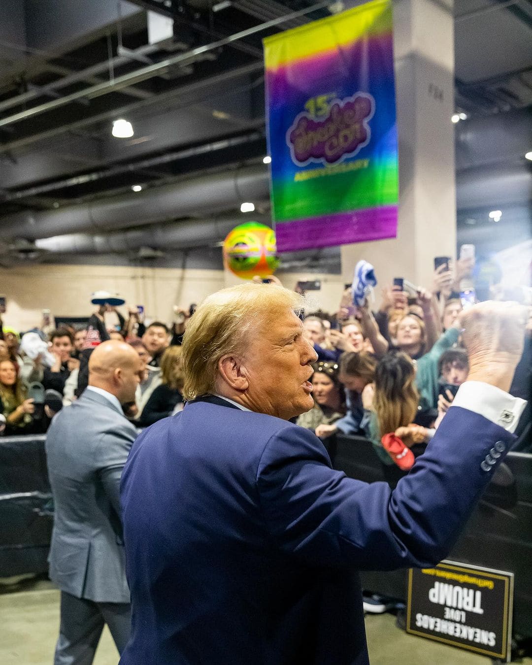 도널드 트럼프의 스니커즈