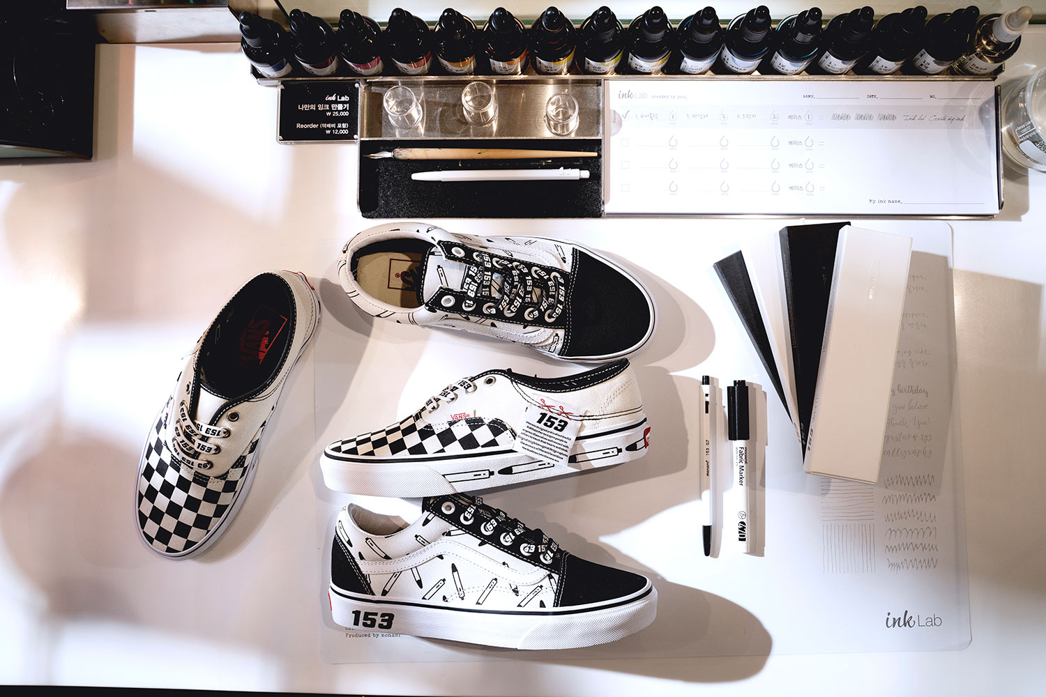 반스 X 모나미 153