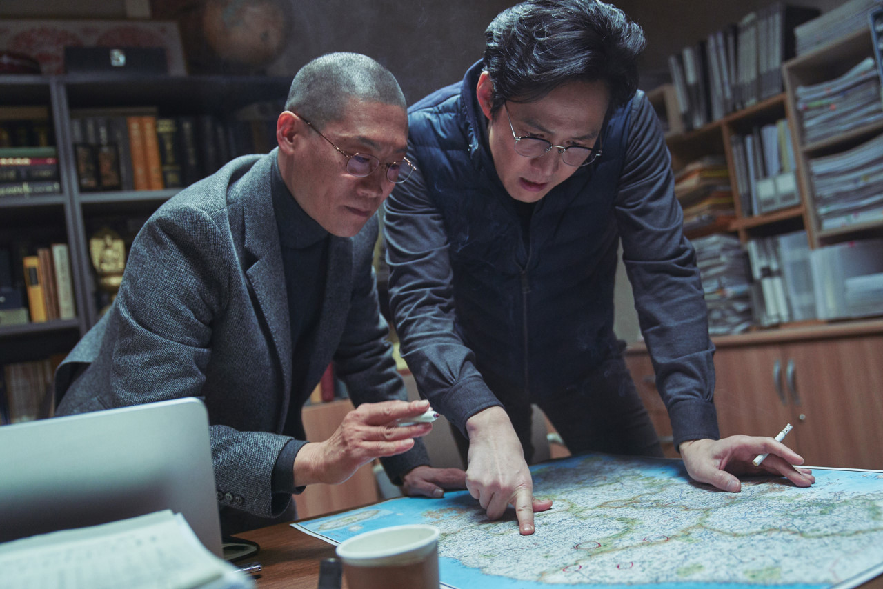 ????영화 &lt;사바하&gt;: 믿음의 결말은 불신이다.