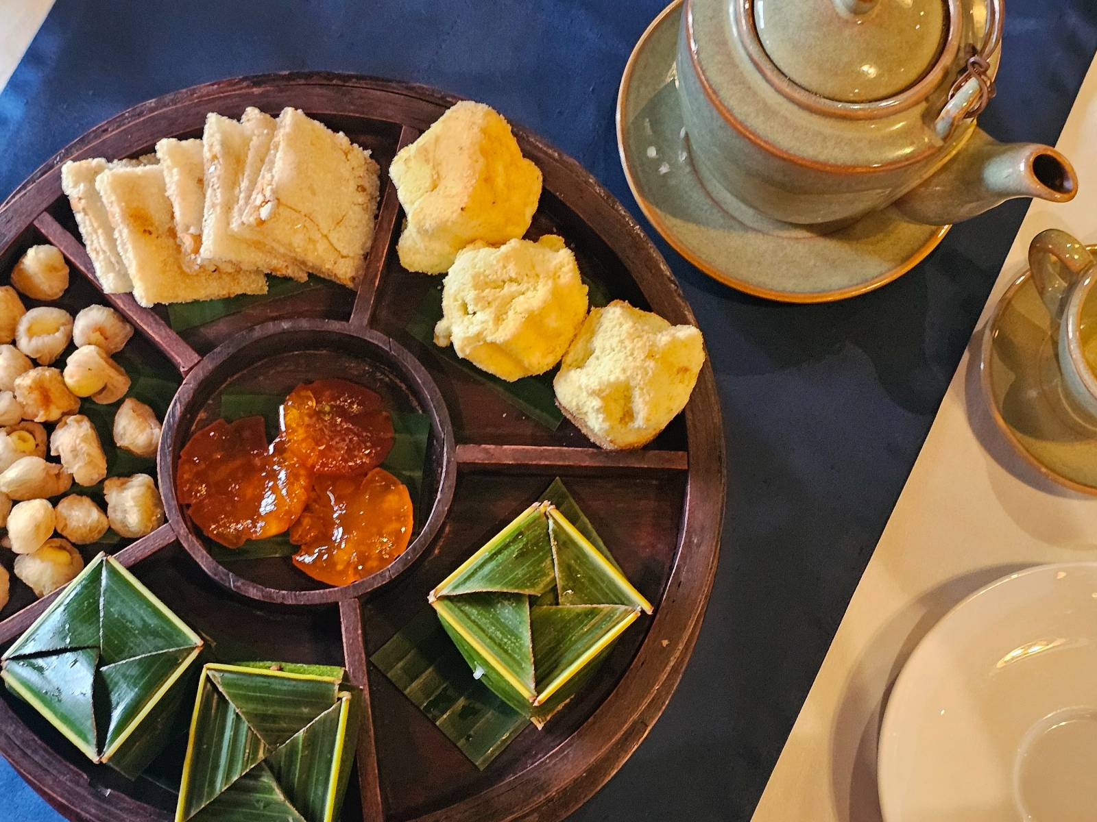 Ancient Hue Garden Houses Afternoon Tea