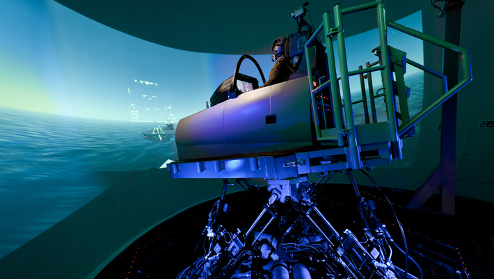 BAE Systems의 F-35 & QEC 통합 시뮬레이터