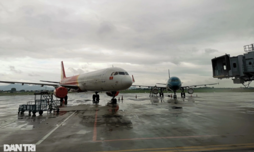 슈퍼태풍 '야기'피하려...하노이 노이바이 공항과 북부쪽3개 공항 일시 폐쇄(+영상)