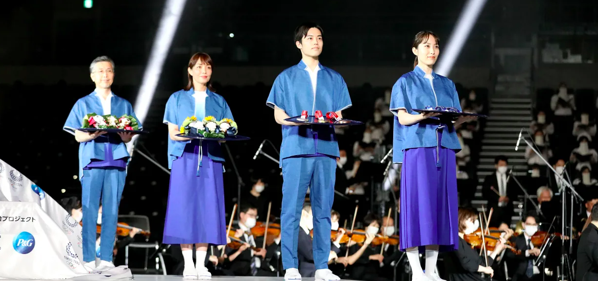 메달 세레모니 예행 연습 장면인데요, 이건 '실현'이 될까요?