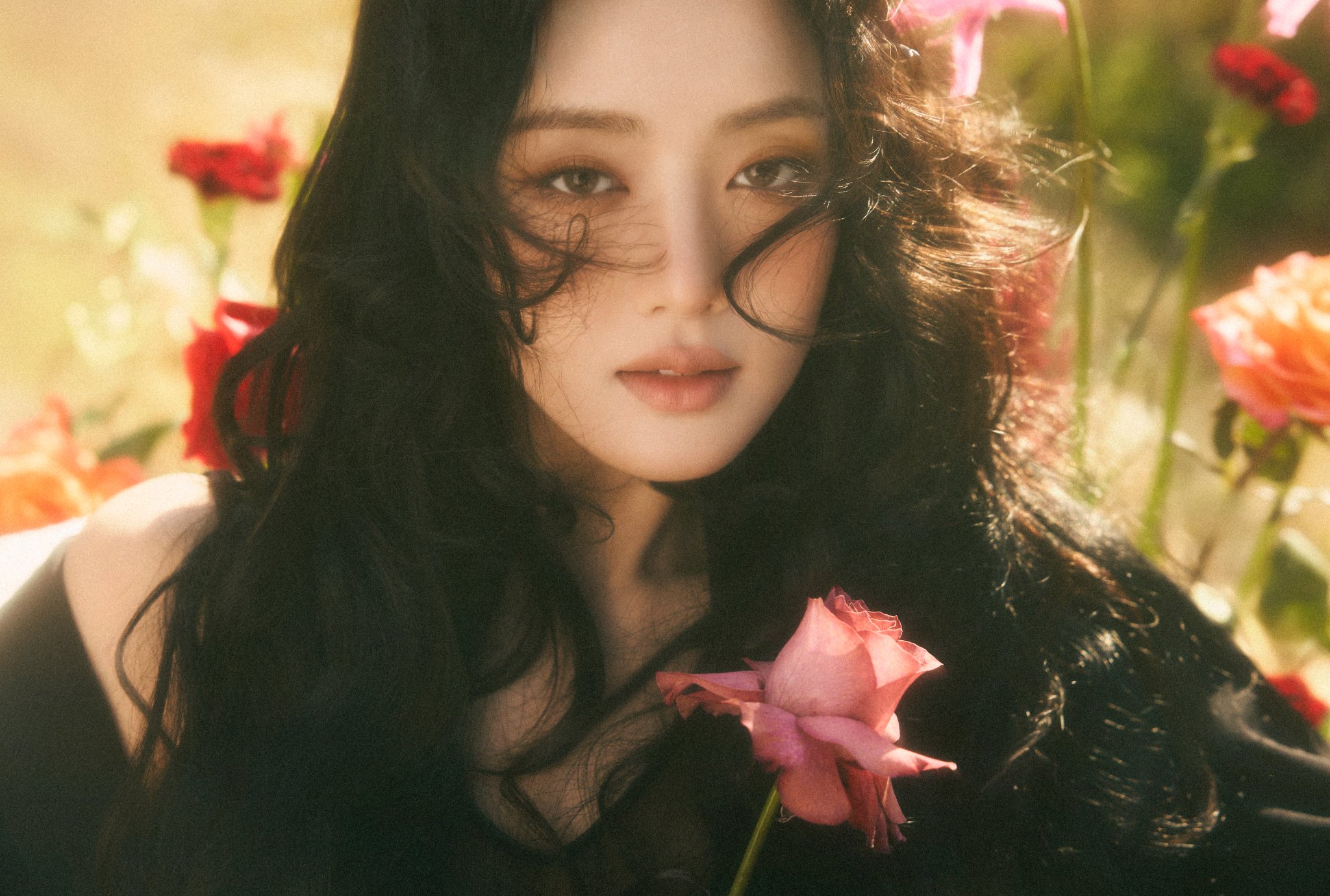민니 - [HER] Concept Photo