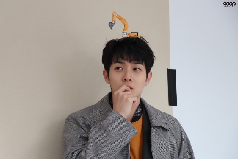 남친짤의 정석이라는 최우식...!