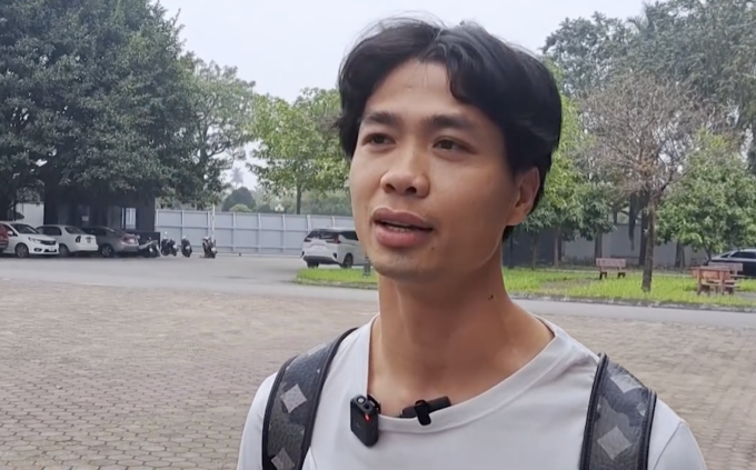 꽁 프엉은 3/13 오후 하노이로 복귀했을 때 언론에 전했습니다