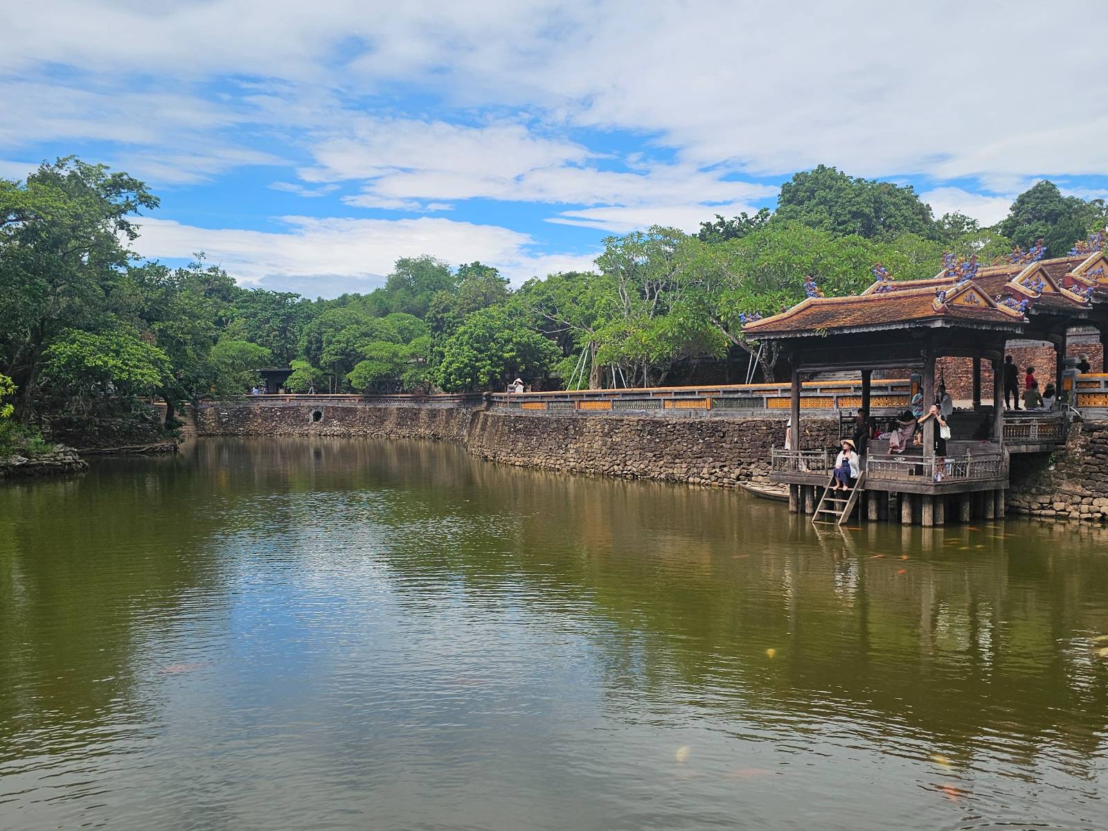 제4대 뜨득 황제릉
