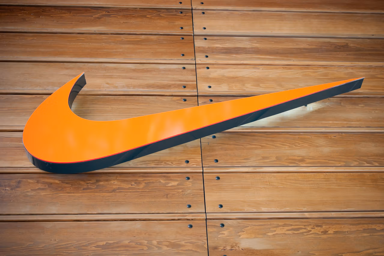 나이키 덩크 판매량 급감