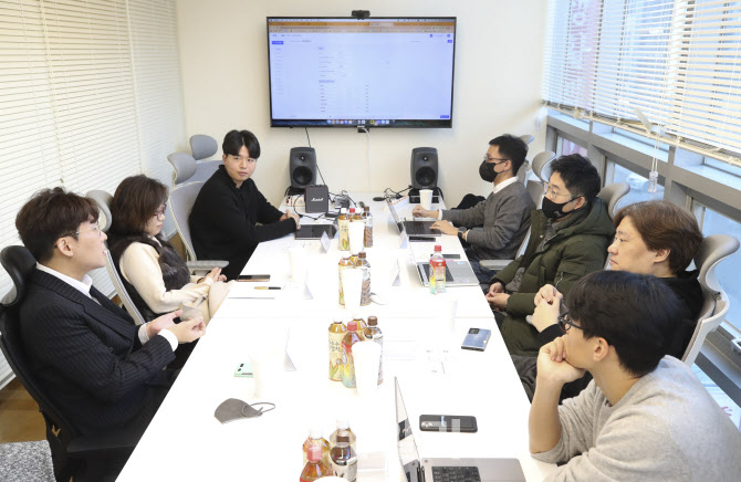 내가 잘났다는 이야길 내 입으로 하지 않는 방법의 썸네일 이미지