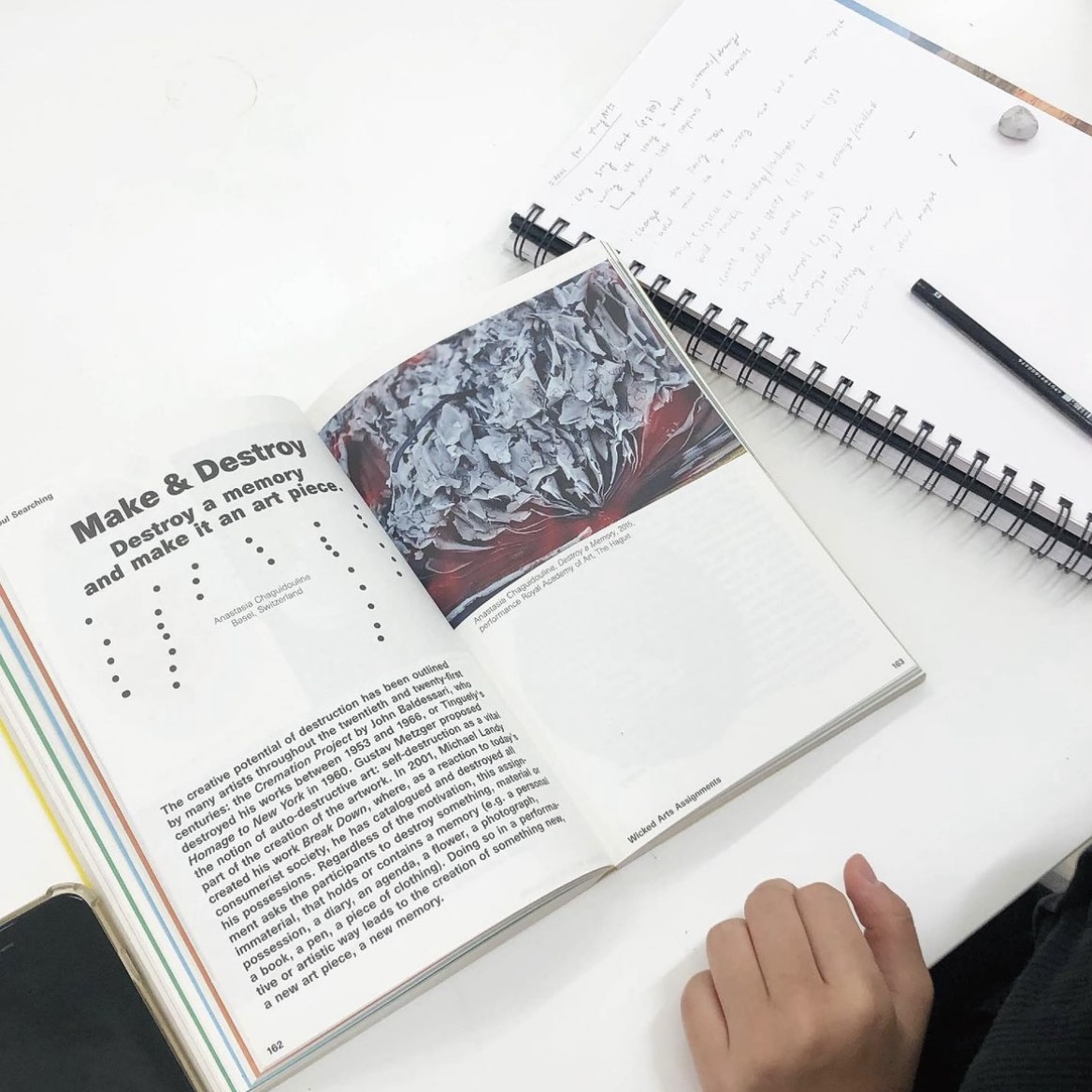 🐰미스터화이트: 학생들에게도 동일한 방법으로 독서교육을 학습시킵니다.