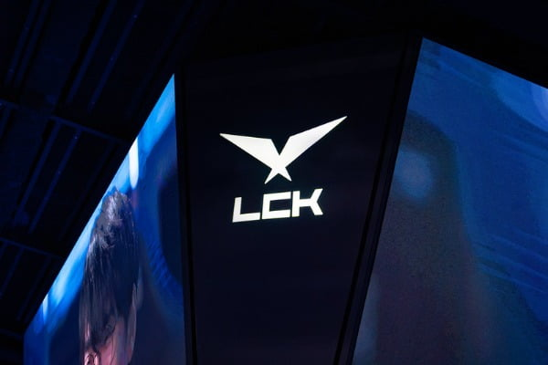 올해 초에는 LCK 팀들이 수익성 개선을 요구하며 공동 성명서를 내기도 했다