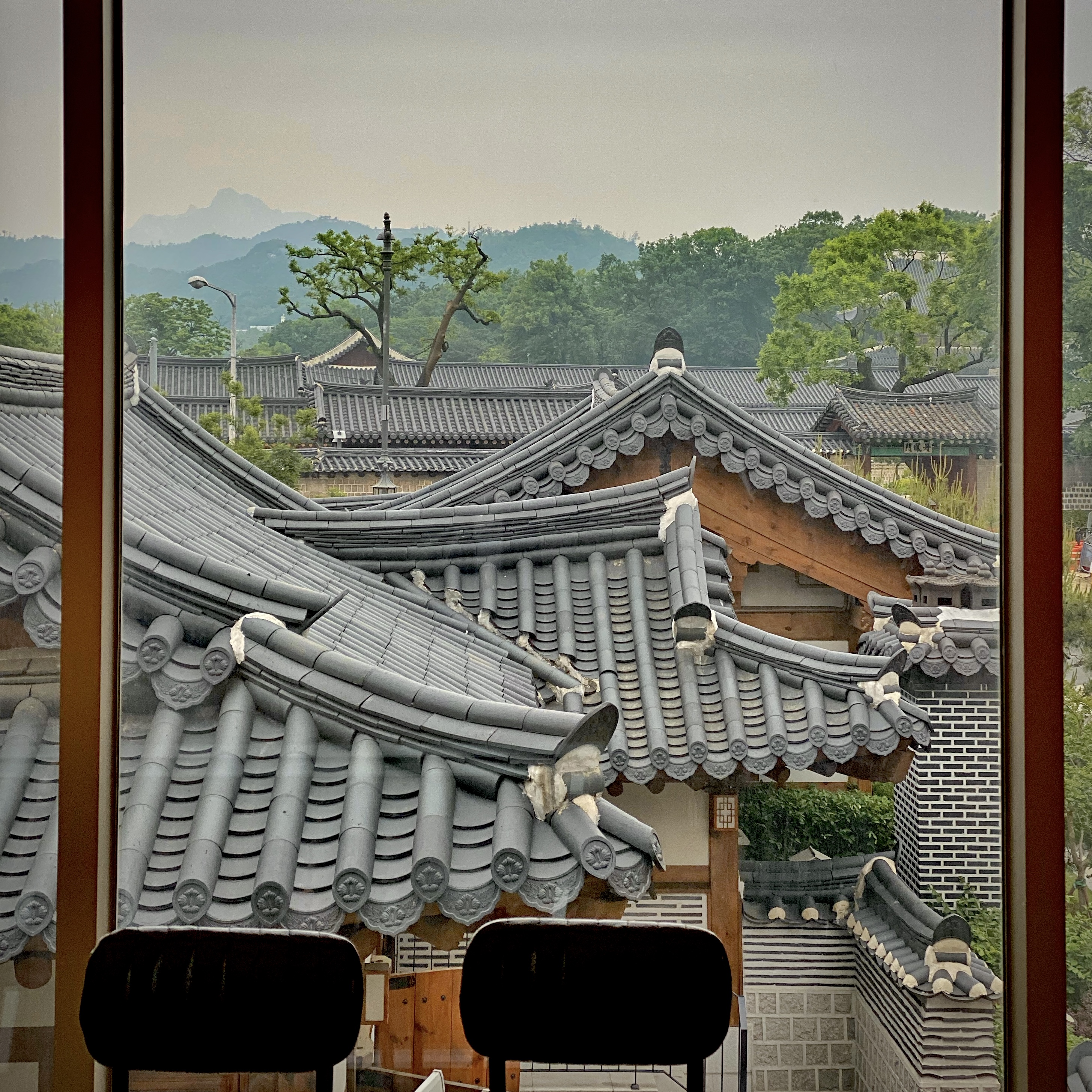 안국에서 볼 수 있는 한옥