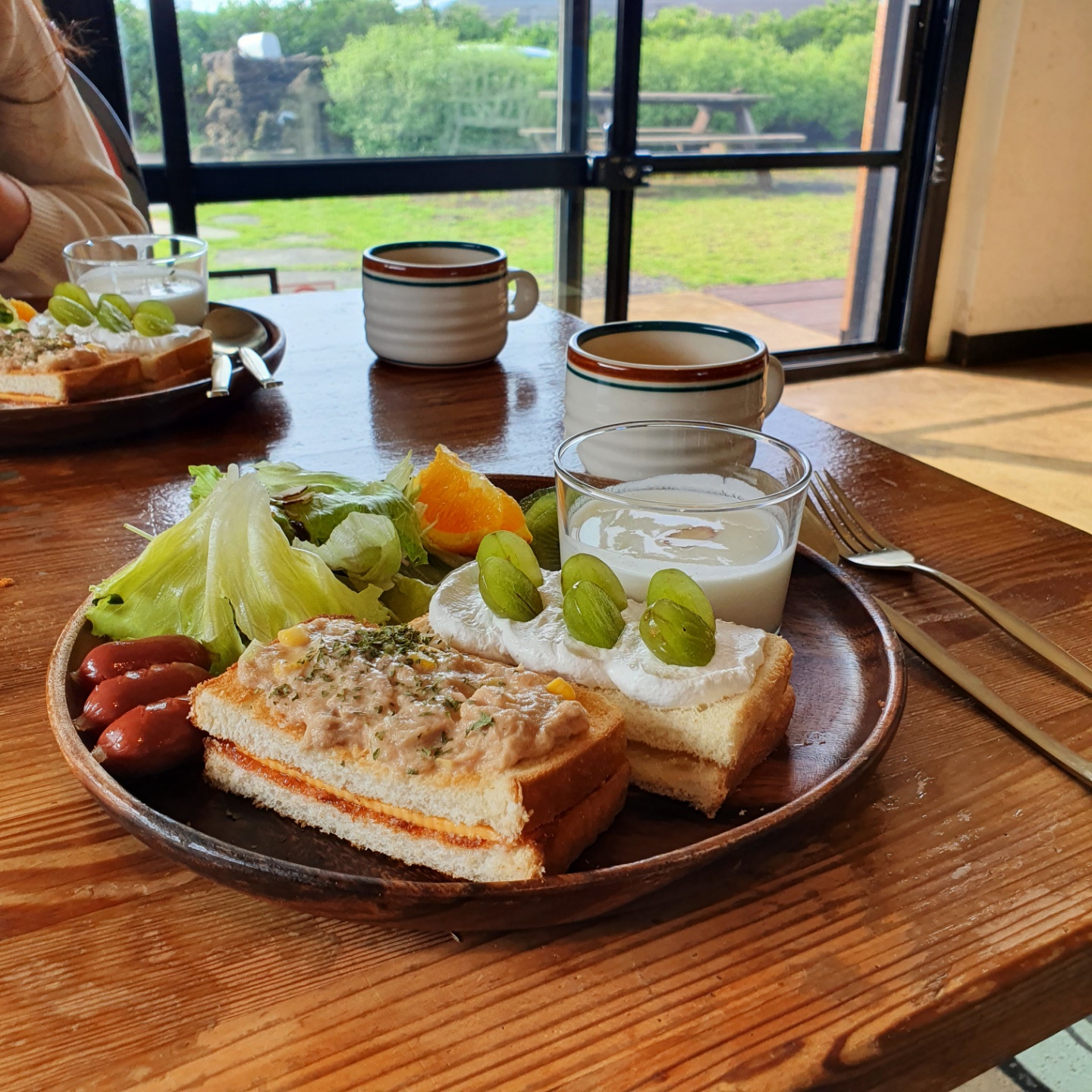 사실 조식 먹으려고 숙소 갔을 정도 (출처 : S씨의 옛날 앨범)