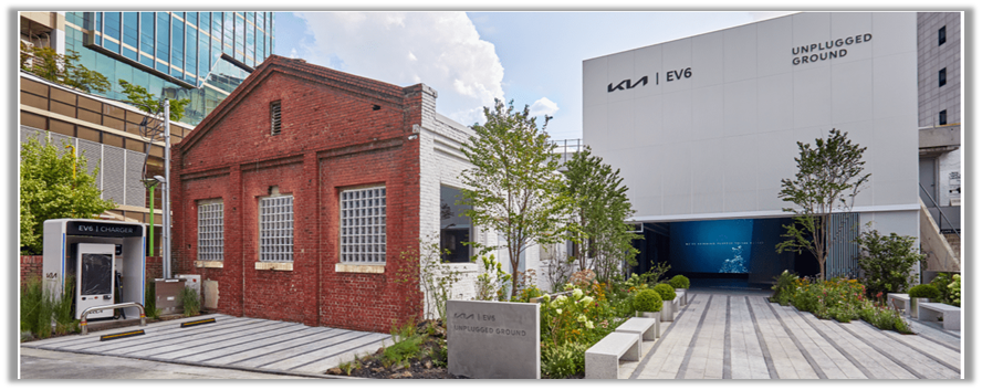   출처: EV6 언플러그드 그라운드 성수 홈페이지 (팝업스토어 외관 모습)