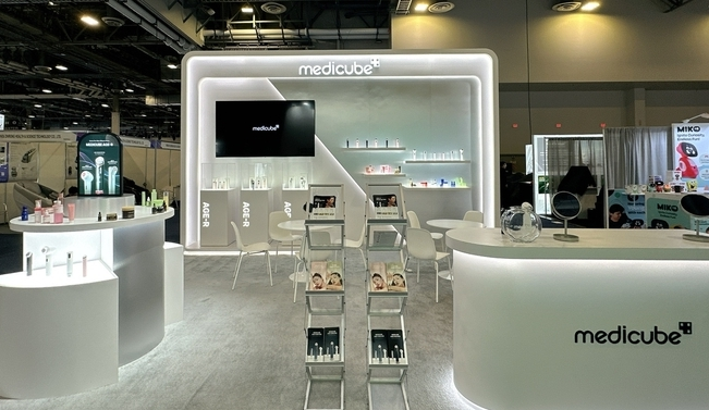 출처 : 코스모닝 뉴스 / 설명 : 미국 라스베이거스 ‘CES 2025’에서 부스 운영한 메디큐브