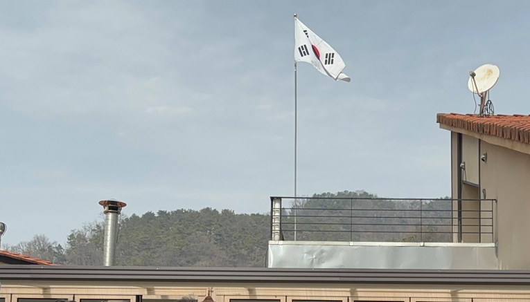 22. 대체 휴일 전 날 보내는 네 번째 편지  from. 간의 썸네일 이미지