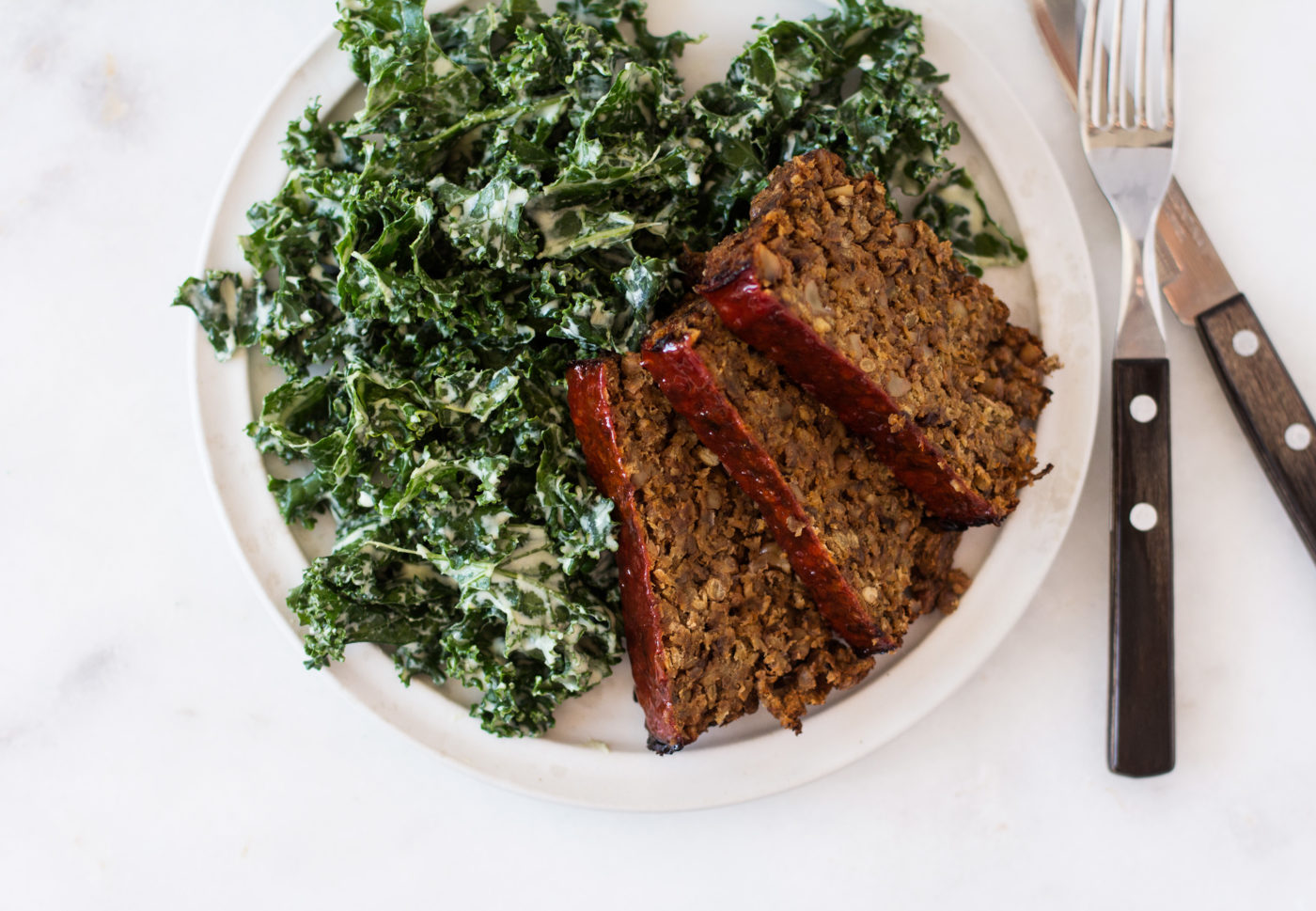 그리고 자꾸 맛있다고도 얘기하고,,(출처: https://gamechangersmovie.com/recipes/oat-lentil-meat-loaf/)