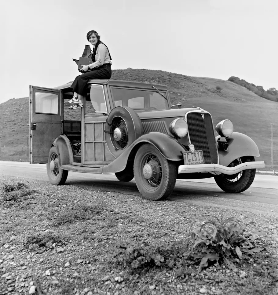 Photo of Dorothea Lange in California
