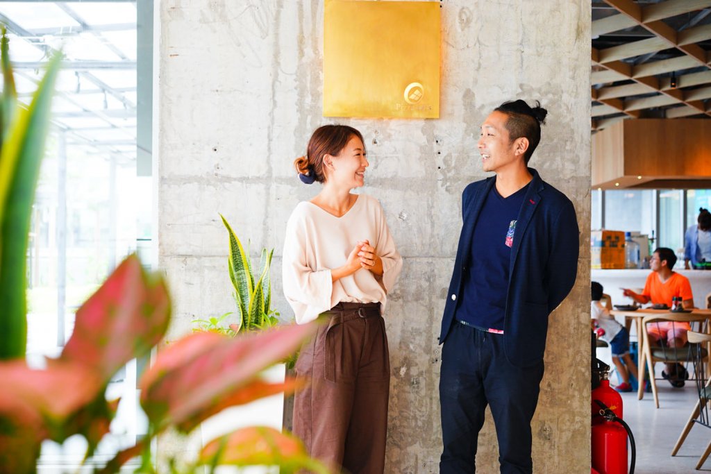 왼쪽이 타카스기 사나에씨, 오른쪽이 마스코 요스케씨