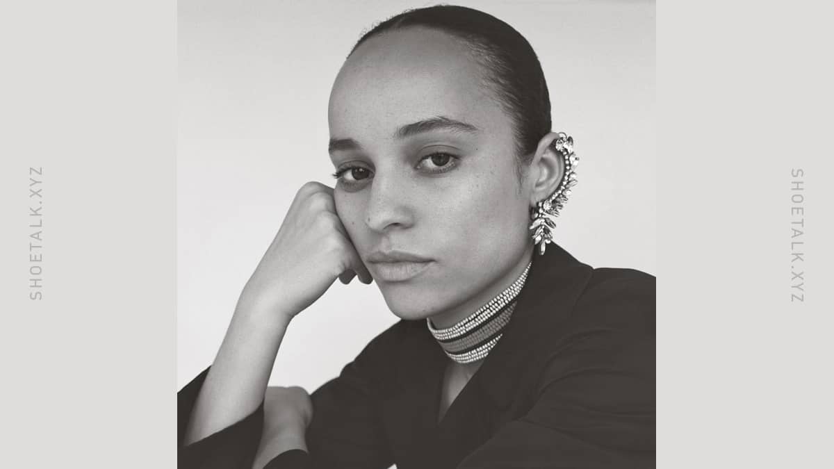 패션 디자이너 웨일스 보너