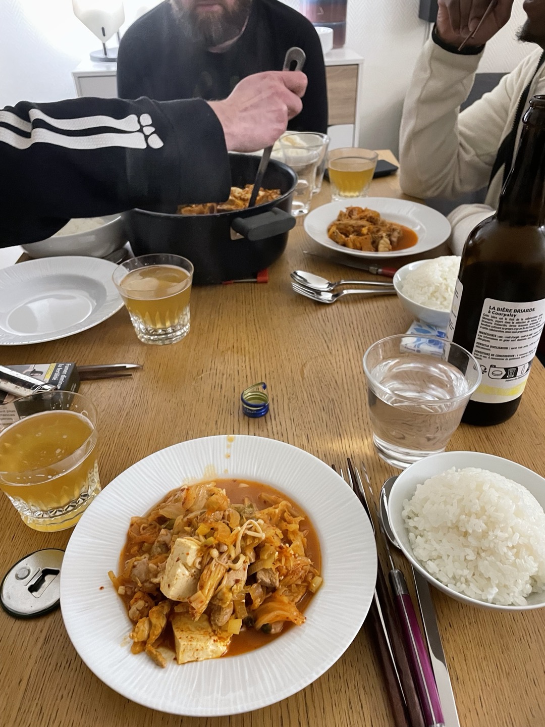 바티스트의 김치찌개파티에 초대받았다.