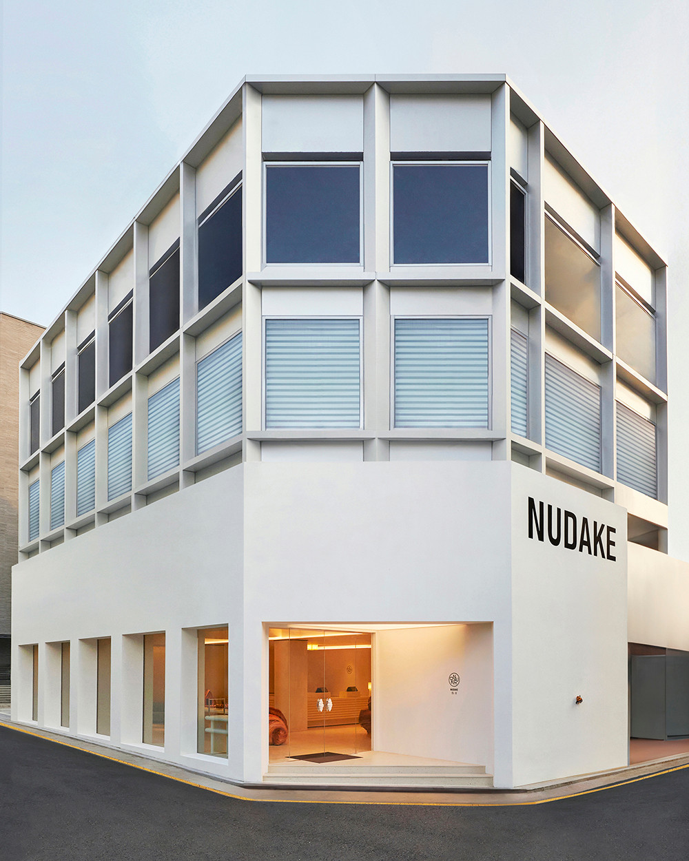 출처 : 누데이크 신사